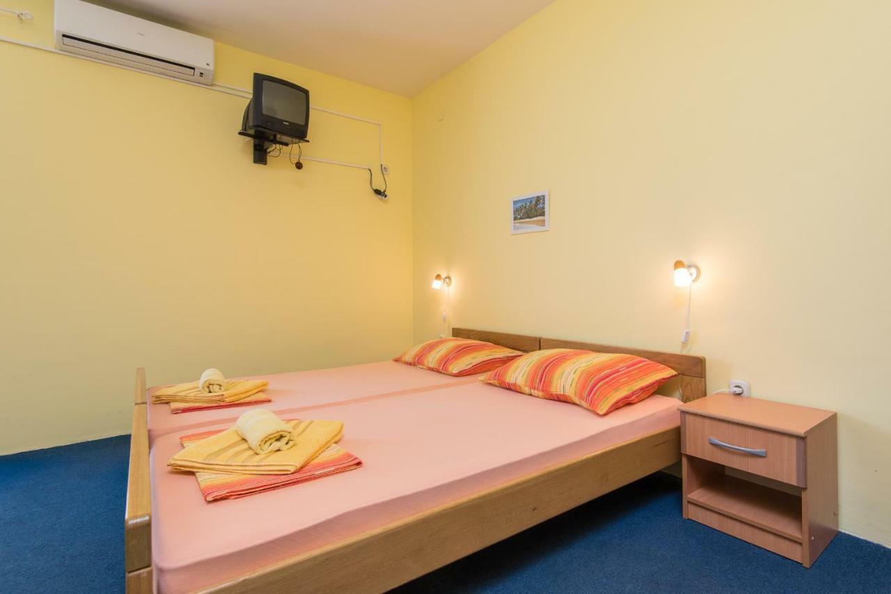 Apartmani Villa Lidija Orebić Eksteriør billede